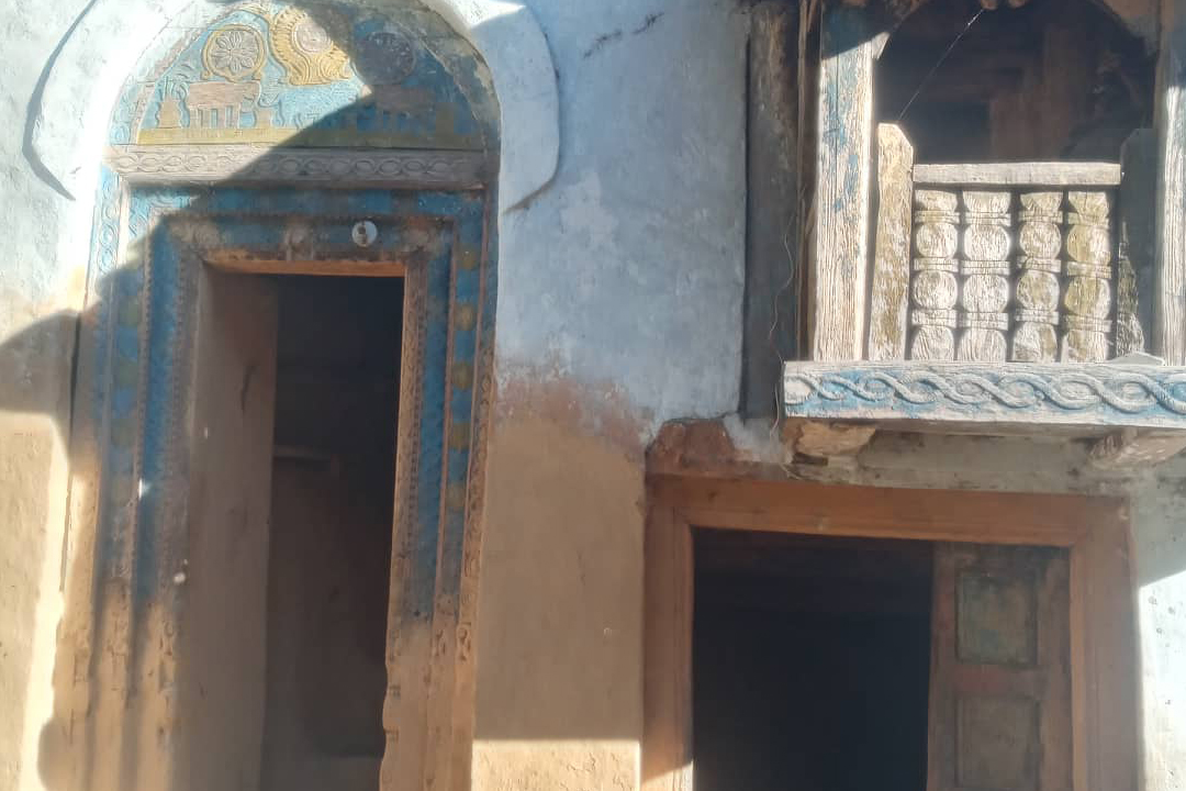 भूकम्पले बैतडीमा केही घर चर्किए 